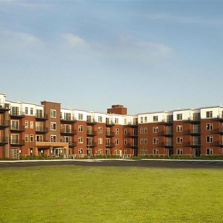 Execustay At York Place Apts Edina Exterior photo